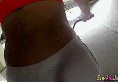 बड़ी गांड वाली रंडी को बाहर जोरदार चोदा... कमाल!!