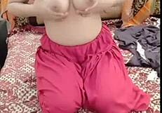 सोबिया भाभी दर्द भरी गांड चुदाई झेलती है चीखते सिसकते