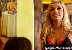 मैं अपनी डाइक मसाजर के साथ मसाज में लेस्बियन चूत चाटना नहीं रोक सकता!