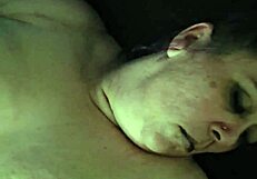 स्टेप मॉम का प्रेटी फेस कवर होता है कम से जर्क ऑफ के बाद एमेच्योर बीबीडब्ल्यू ऐक्शन में