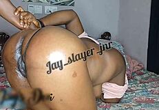 थिक अस एबोनी बिग डिक राइड करने के बाद कम स्वैलो करती है