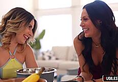 शैनल कैमरिन और डेमी डिवीना फैमिली स्वैप ब्रीडिंग में स्टार करती हैं