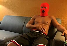 I had an amazing time with Peach Queenz on the couch