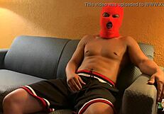 I had an amazing time with Peach Queenz on the couch