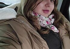 This chubby cute girl tore her pantyhose in a taxicab. She played with her wet pussy and sucked a dildo.