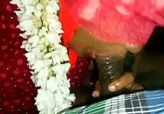 देखना चाहते इंडियन लड़की मास्क में हार्ड पॉर्न में चोदी जा रही?