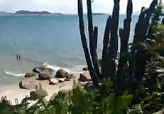 Bruna Black Cuckolds Joy Cardozo on Beach?