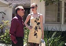 Ela, The Real Estate Agent, Seduces Her Client With A Rough Fuck