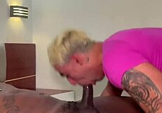 डैडीब्लैक का एले के साथ जंगली टाइम तीव्र एक्शन में