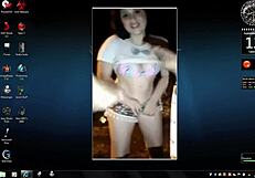 Girlfriend on vacation with friends