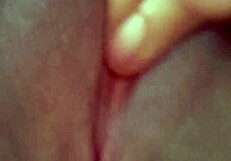 Indian babe fingers her shaved slutty cunt before work