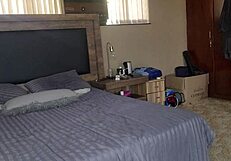 Neighbors Wife Spreads Wet Shaved Pussy