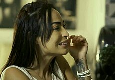 ये पोर्न बैकस्टेज वाला वाइब कितना मजा दे रहा है