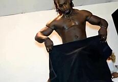 Male strippers discuss their orientation