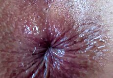 फेटिश फैंस के लिए जंगली गंद के फिंगरिंग का एक्सट्रीम क्लोजअप