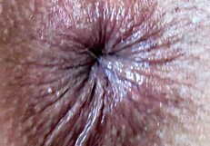 फेटिश फैंस के लिए जंगली गंद के फिंगरिंग का एक्सट्रीम क्लोजअप