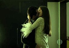 Who is this hot teen model?