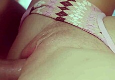 वह टीन 18+ 18+ चूत मल्टीपल क्रीमपाई से ओवरलोडेड है जो मुझे क्रेजी बना देती है!