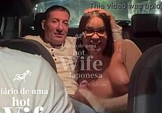 Hotwife Japonesa Safada Lina Nakamura Dando O Cuzinho Pro Uber John Coffee Em Quanto O Corno Se Delicia Gravando