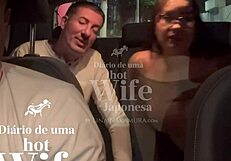Hotwife Japonesa Safada Lina Nakamura Dando O Cuzinho Pro Uber John Coffee Em Quanto O Corno Se Delicia Gravando