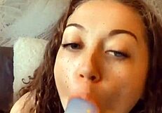 oh, miss daisy mae sucking dildo and fingering wet pussy with syren!