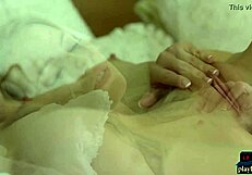 Scarlett Sage's skinny body in solo fingering session