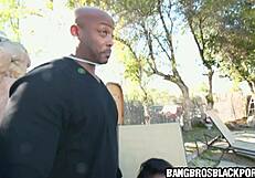 एमेच्योर ब्लैक युवती 18+ बड़ा लंड चूसती और चुदती है 😍