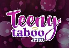 बेबीसिटर कियाना कुमानी को बॉस सेथ ब्रोगन सेंसुअल चूत चाटता फिर बड़े लंड से चोदता है