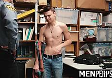 Yo, straight suspect nabbed by gay guard in security room