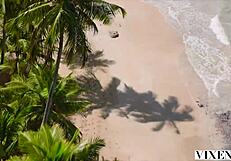 विक्सेन स्कारलेट, लाल बालों वाली लालची, आखिरकार हार मानती है