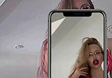 तुम उस ब्लैक स्ट्रैपऑन को प्यार करती हो