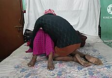 Desi bhabhi with big ass cums.