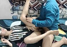 हॉर्नी देसी कपल ने रात में ब्लोजॉब के साथ जोरदार चुदाई की