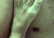 बड़े काले लंडों वाली बेअरबैक ग्रुप के बाद कम से तरबतर गांड टपक रही