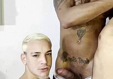 Dotado De 23cm Grosso Tira Virgindade Do Novinho Em Cena Intensa