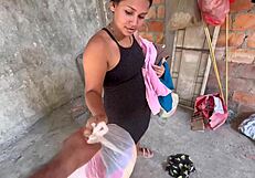 i tell the neighbor to wash clothes but offer blowjob and sex