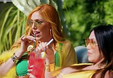 स्पेंसर स्कॉट प्यूपिल को टेंशन रिलीज सिखाती है