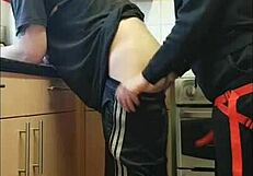 bisexual guy ready for anal in garage. any cock size welcome!