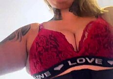 Woman feels aroused during physical exercises at the gym, according to athlete research