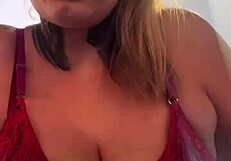 Woman feels aroused during physical exercises at the gym, according to athlete research