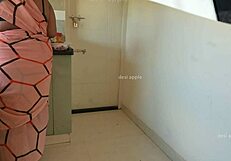 Whoa! Tamil owner jerks cock before maid Sasikala in kitchen!