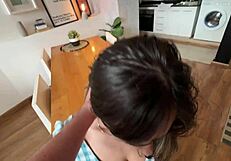 आज्ञाकारी मेड स्लेव ने जाने की भीख माँगी, पर लॉर्ड ने जोर से चोदा