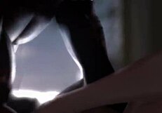 White avatar lets me enter her room in second life