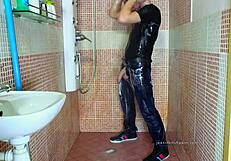 Intense shower pleasure with gay jeans masturbation