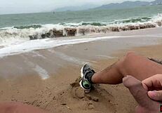 I see you jerking on the beach, let me help you cum!