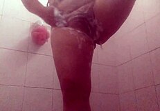 yo, caught this colombian secretary cleaning cum off in shower! 🛁