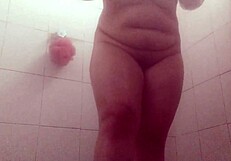 yo, caught this colombian secretary cleaning cum off in shower! 🛁