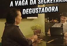 secretaria do prazer trabalhando durissimo no pau do amigo