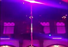 Destiny Mae's full dance set at Oval Office Green Bay captivates