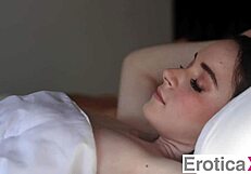 वाह! लंबे बालों वाली हसीना हेज़ल मूर बड़े लंड से प्यार करती है, हार्डएक्स मिशनरी और डीपथ्रोट एक्शन!